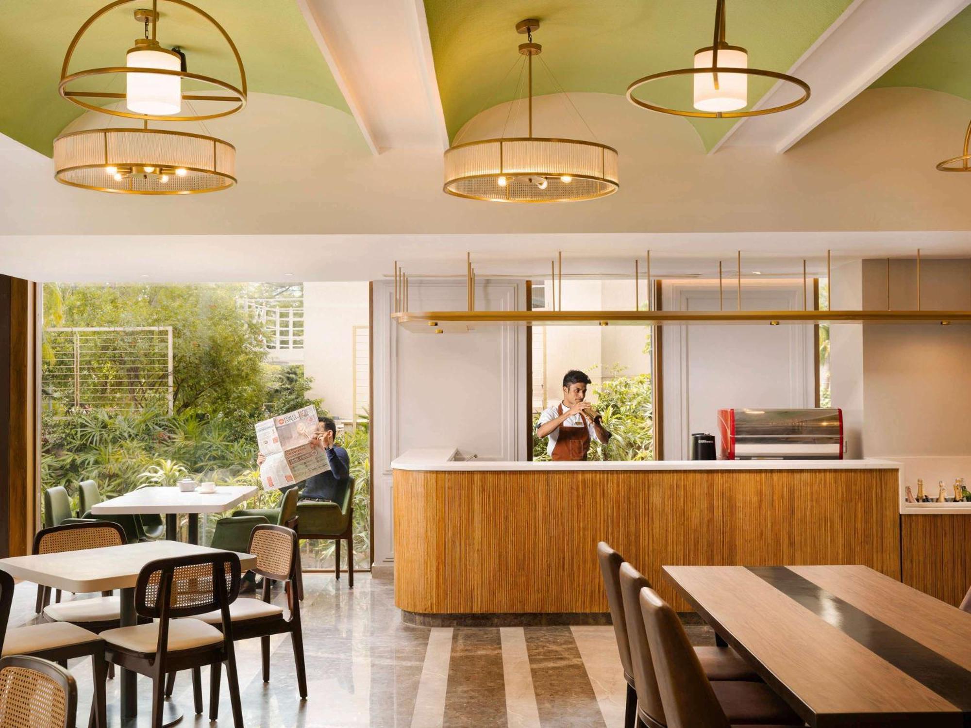 Grand Mercure Bangalore - An Accor Brand Kültér fotó