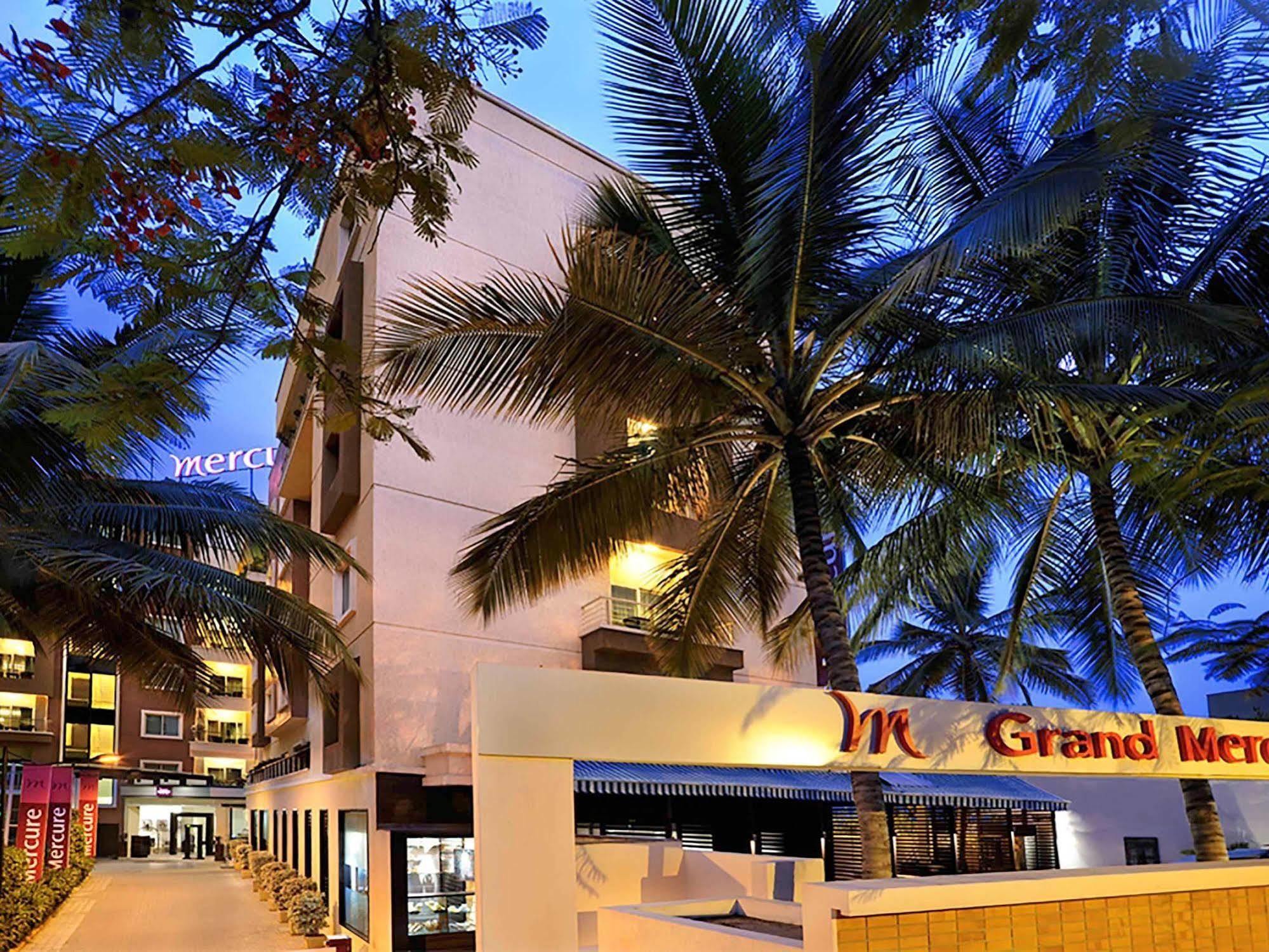 Grand Mercure Bangalore - An Accor Brand Kültér fotó